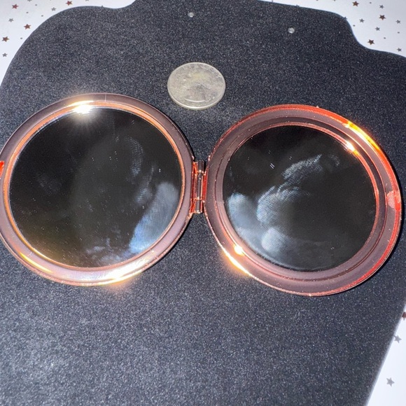 Luxcycled L V Multicolor Murakami Rose gold Compact Mirror - Picture 10 of 10